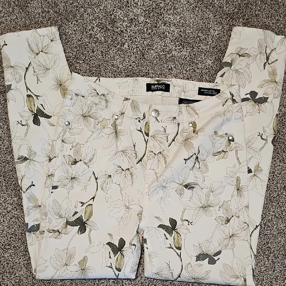 Buffalo David Bitton Leaf Print Pants - Picture 2 of 4